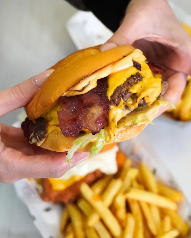 Start your Bank Holiday the right way 🍔

3x smashed Angus beef patties, lettuce, gherkins, caramelised onions, maple lamb bacon and Bro’s brgr sauce

Available in-store:
📞 Call and collect 01924 907350
🚚 Or for delivery via @ubereats_uk @deliveroo @justeatuk

#beefburger #burger #brgrbro #leedsfood #leedstakeaway #batley